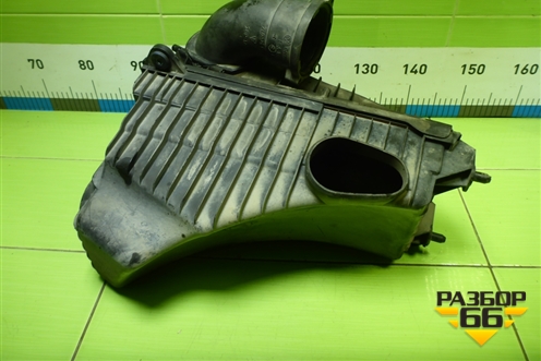 Корпус воздушного фильтра (7L6129607AD) для Volkswagen Touareg c 2002-2010г (Туарег)