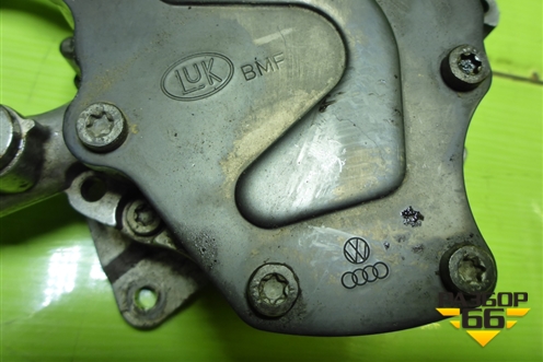 Насос вакуумный (2.5л BAC) (070145209H) для Volkswagen Touareg c 2002-2010г (Туарег)