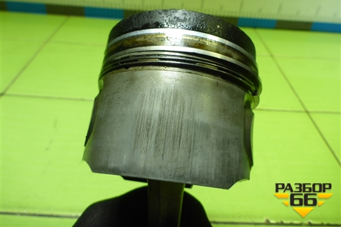 Поршень с шатуном (2.5л BAC) для Volkswagen Touareg c 2002-2010г (Туарег)