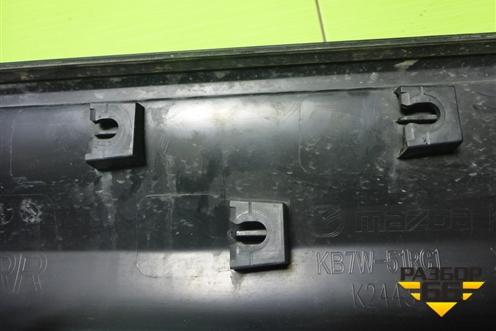 Накладка двери задней правой (KB7W51RC1) для Mazda CX 5 с 2017г (СХ5)