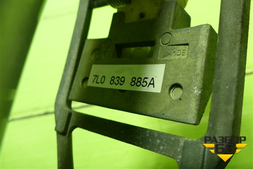 Ручка наружная двери задней левой (7L0839885A) для Volkswagen Touareg c 2002-2010г (Туарег)