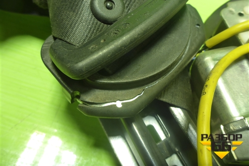 Ремень безопасности задний правый с пиропатроном (7L0857805B) для Volkswagen Touareg c 2002-2010г (Туарег)