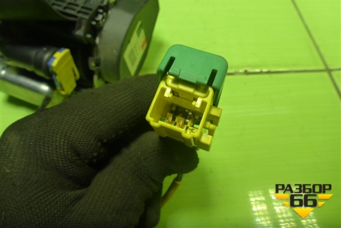 Ремень безопасности передний левый с пиропатроном (7L0857705H) для Volkswagen Touareg c 2002-2010г (Туарег)