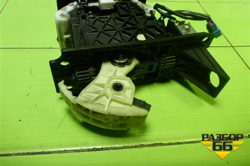 Кулиса КПП АКПП (7L6713203D) для Volkswagen Touareg c 2002-2010г (Туарег)