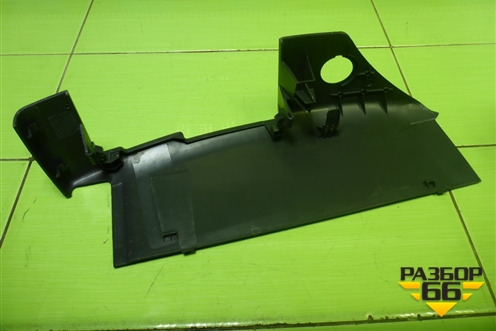 Накладка внутренняя (на переднее правое сиденье) (7L0881328) для Volkswagen Touareg c 2002-2010г (Туарег)