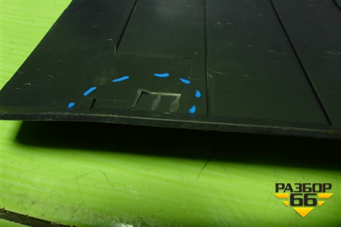 Накладка внутренняя (на переднее левое сиденье) (7L0881327) для Volkswagen Touareg c 2002-2010г (Туарег)