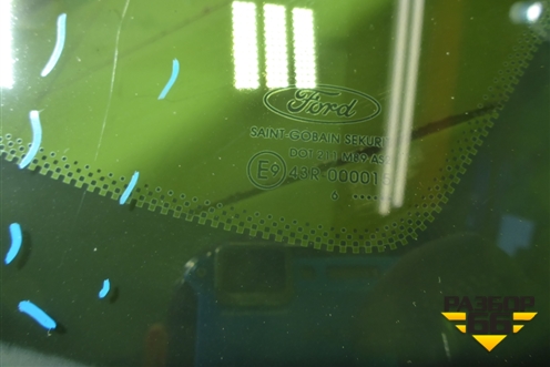 Стекло глухое правое для Ford Focus 2 с 2005-2008г (Фокус)