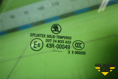 Стекло двери задней левой форточка (лифтбек) для Skoda Octavia (A7) с 2013г (Октавия)