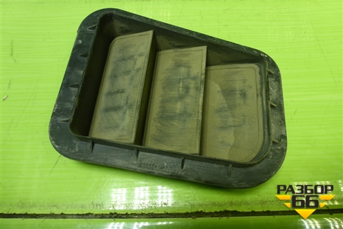 Клапан вентиляционный правый (975102F200) для Hyundai Solaris с 2010-2016г (Солярис)