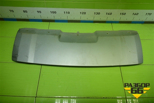 Накладка переднего бампера (620720703R) для Nissan Terrano с 2014г (Терано)