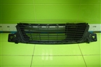 Решетка в передний бампер центральная (622542727R) для Nissan Terrano с 2014г (Терано)