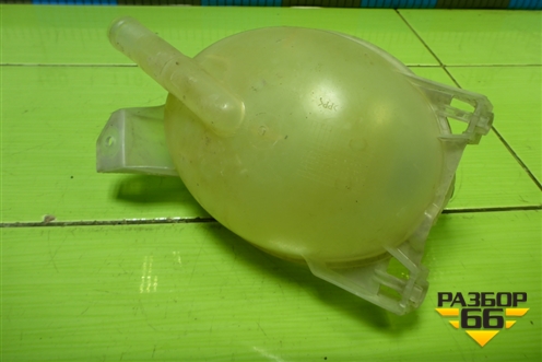 Бачок расширительный (217100680R) для Nissan Terrano с 2014г (Терано)