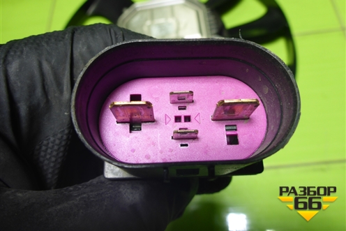 Вентилятор охлаждения радиатора (8W0959455AB) для Audi Q7 c 2015г (Ку 7)