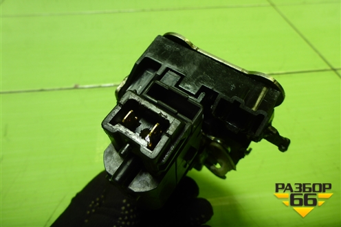 Замок двери передней правой для Nissan Terrano с 2014г (Терано)