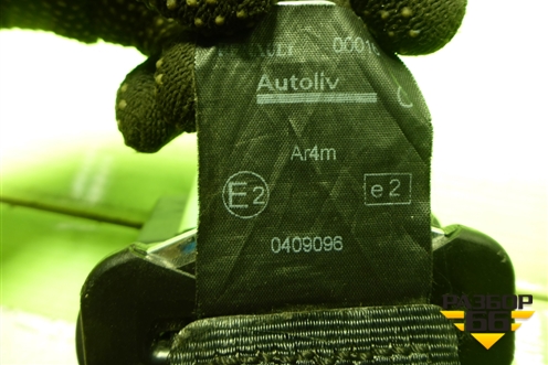 Ремень безопасности задний центральный для Nissan Terrano с 2014г (Терано)