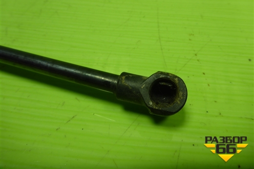 Амортизатор двери багажника (904521364R) для Nissan Terrano с 2014г (Терано)