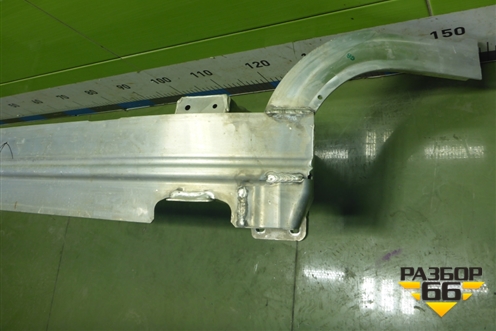 Усилитель переднего бампера для Audi Q7 c 2015г (Ку 7)