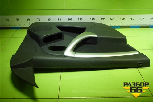 Обшивка двери передней левой под электрику (809011192R) для Nissan Terrano с 2014г (Терано)