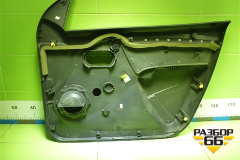 Обшивка двери передней левой под электрику (809011192R) для Nissan Terrano с 2014г (Терано)