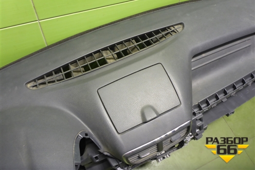 Торпедо под AIR BAG без AIR BAG (681002852R) для Nissan Terrano с 2014г (Терано)