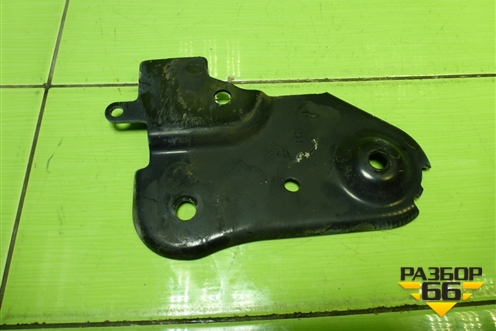 Кронштейн подрамника левый (544238788R) для Nissan Terrano с 2014г (Терано)