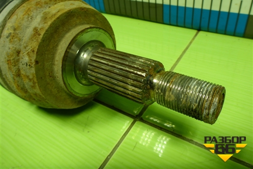 Привод передний левый (шлиц наруж-25,внутр-26) (391015061R) для Nissan Terrano с 2014г (Терано)