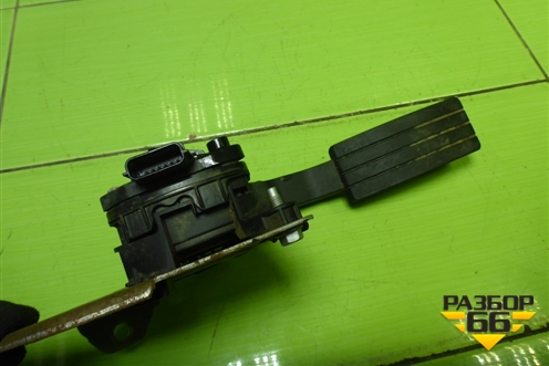 Педаль газа электронная (180022703R) для Nissan Terrano с 2014г (Терано)