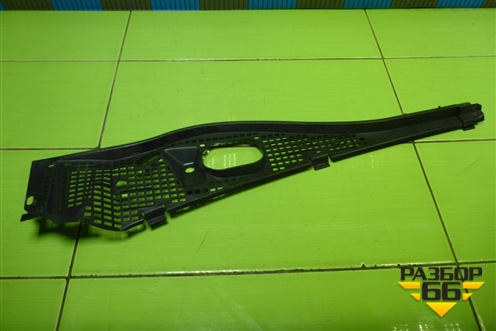 Решетка стеклоочистителей правая (8200294316) для Nissan Terrano с 2014г (Терано)