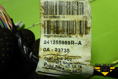 Проводка двери передней правой (241255989R) для Nissan Terrano с 2014г (Терано)