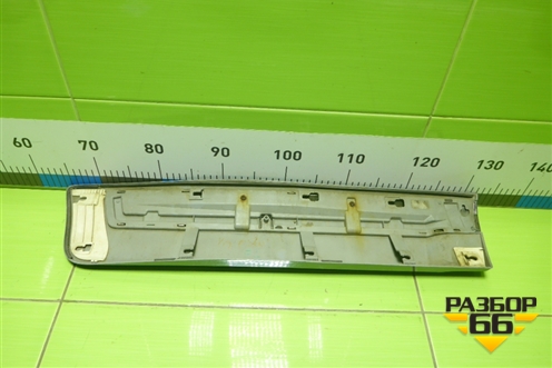 Накладка двери задней левой (после 2012г до 2015г) (7507660120) для Toyota Land Cruiser (200) с 2008г (Ленд Крузер)