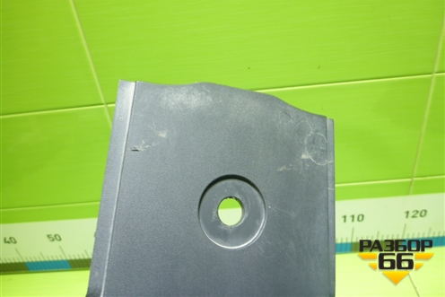 Накладка декоративная на переднюю панель (4M0807081A) для Audi Q7 c 2015г (Ку 7)