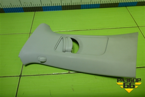 Обшивка стойки центральная верхняя левая (6RU867243E) для Volkswagen Polo (седан) с 2010г (Поло)