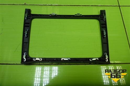 Рамка магнитолы (6RU858069) для Volkswagen Polo (седан) с 2010г (Поло)