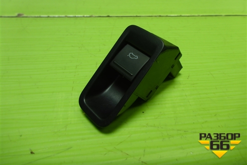 Кнопка открывания багажника (1K0959831A) для Volkswagen Polo (седан) с 2010г (Поло)