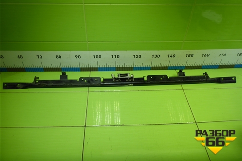 Кронштейн замка капота  (AZ16D493000009) для Sitrak C7H (С7Н)