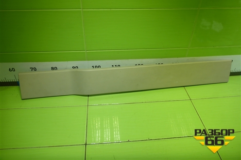 Обшивка в кабину правая верхняя (AZ16D561000022) для Sitrak C7H (С7Н)