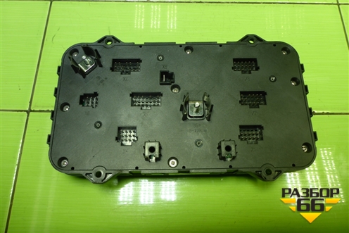 Блок предохранителей салонный (WG9X25580016) для Sitrak C7H (С7Н)