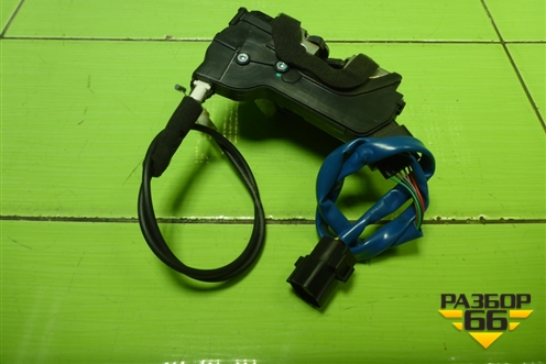 Замок двери правой  (AZ16D234002002) для Sitrak C7H (С7Н)