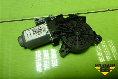 Моторчик стеклоподъёмника задний правый (1S0959811) для Volkswagen Polo (седан) с 2010г (Поло)