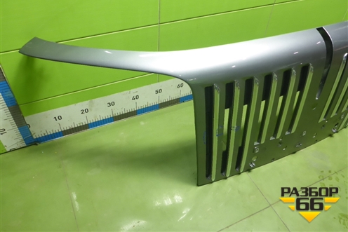 Решетка радиатора (под камеру) (8401551QR11) для Hongqi E-HS9 с 2020г