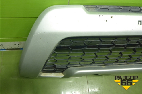 Решетка в передний бампер центральная (после 2015г) (622542036R) для Renault Duster I с 2010-2021г (Дастер)