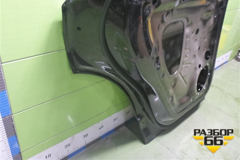 Дверь задняя левая (760833051B) для Volkswagen Touareg с 2018г (Туарег)