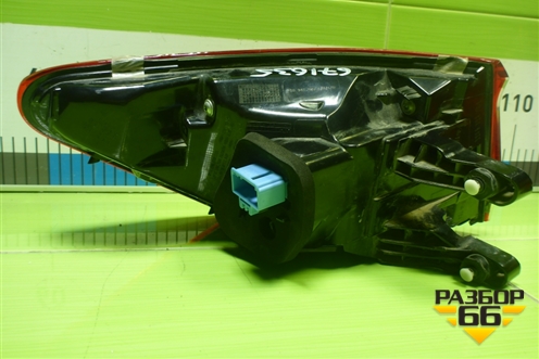 Фонарь задний наружный правый (760945208D) для Volkswagen Touareg с 2018г (Туарег)