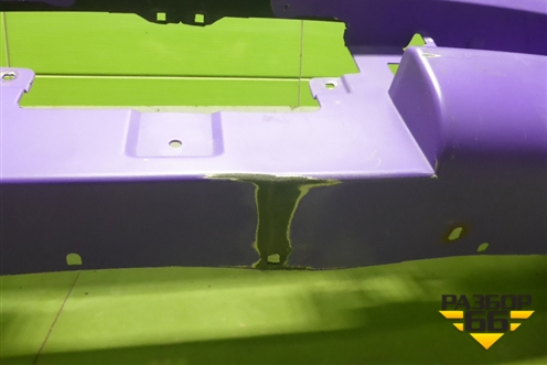 Бампер задний для Nissan Cube с 2002-2008г