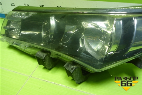Фара левая (до 2016г галоген) (8115002E70) для Toyota Corolla (E18) с 2012-2019г (Королла 180)