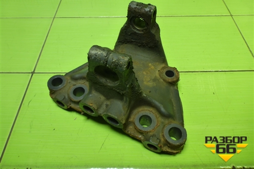 Кронштейн передней рессоры левый (1785814) для Scania 4 Series с 1995-2005г