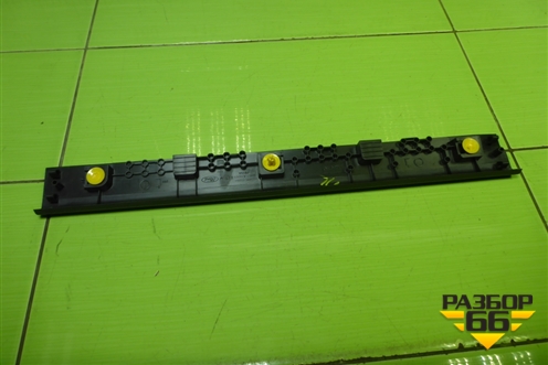 Накладка порога внутренняя переднего левого (BM51A13201ACW) для Ford Focus 3 с 2011г (Фокус)