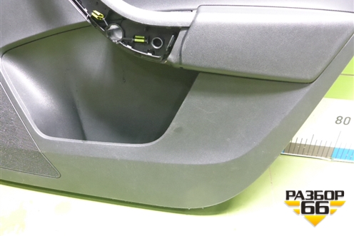 Обшивка двери задней правой под электрику (5JH867024C) для Skoda Rapid с 2013г (Рапид)