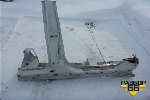 Порог со стойкой правый (хетчбэк) для Ford Focus 3 с 2011г (Фокус)