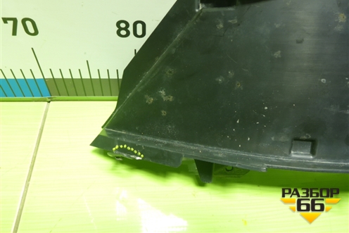 Дефлектор радиатора правый (8450090774) для VAZ Largus/Ларгус с 2012-2024г